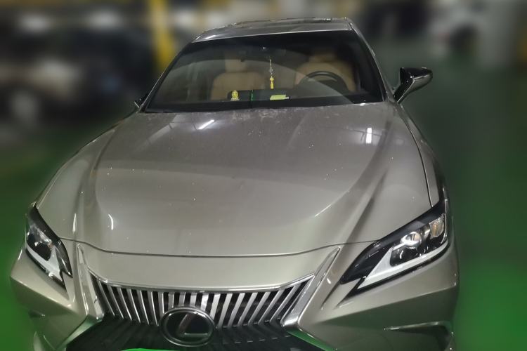 Used Lexus ES 2018 200 Luxury Edition China V Standard Front