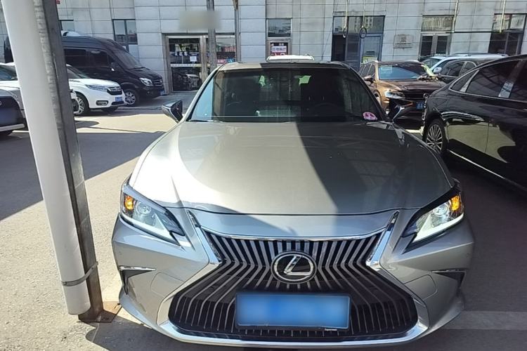 Used Lexus ES 2018 200 Excellence Edition China V Standard Front