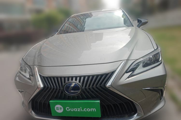 Used Lexus ES 2018 300h Premier Edition China VI Standard Front