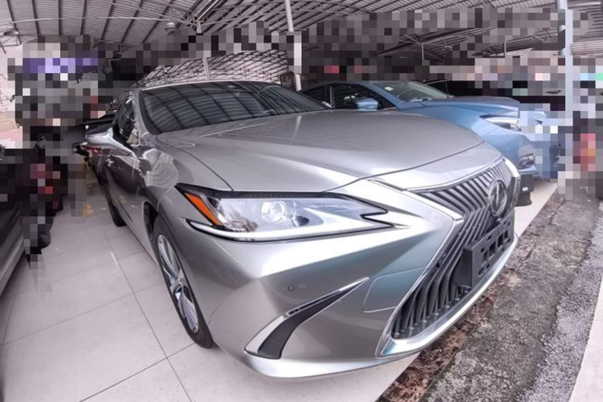 Used Lexus ES 2018 200 Excellence Edition China V Standard Front Right 45 Deg