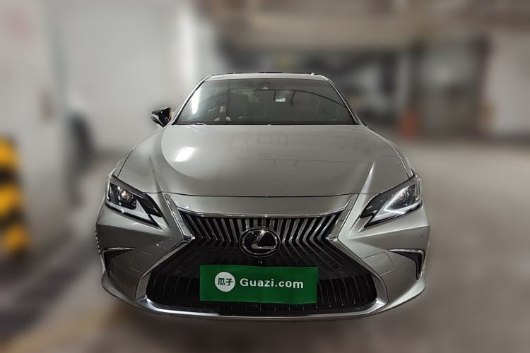 Used Lexus ES 2018 200 Excellence Edition China V Standard Front