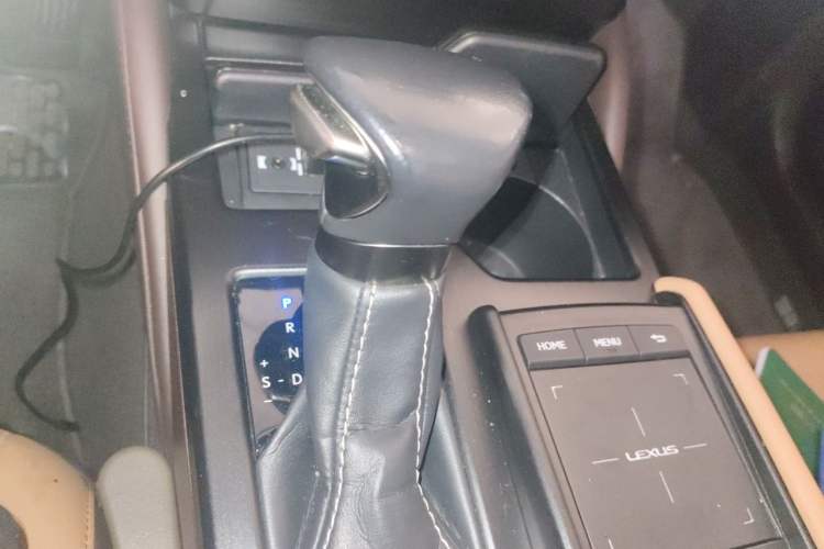 Used Lexus ES 2018 200 Excellence Edition China V Standard Gear Lever