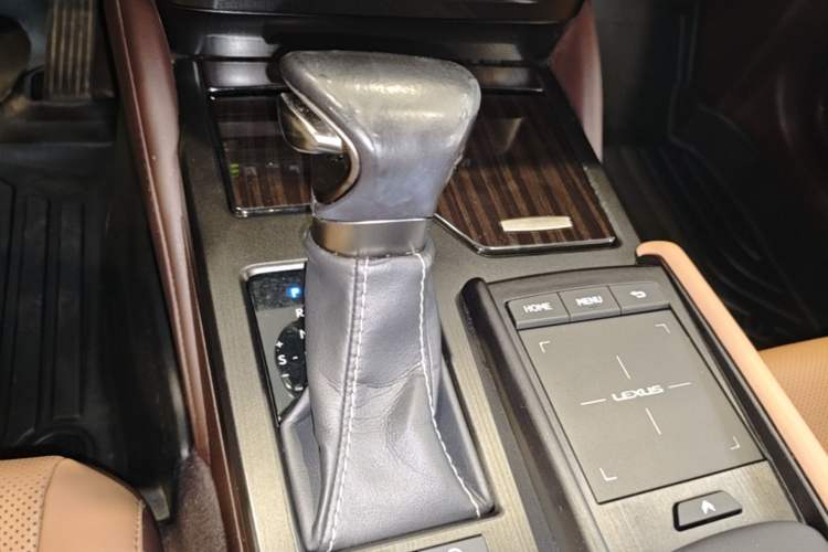 Used Lexus ES 2018 200 Luxury Edition China V Standard Gear Lever