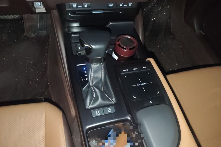 Used Lexus ES 2018 200 Luxury Edition China V Standard Gear Lever