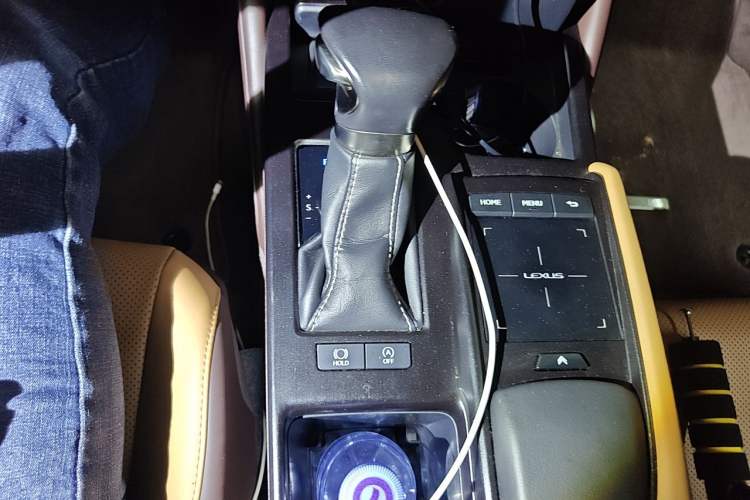 Used Lexus ES 2018 200 Excellence Edition China V Standard Gear Lever
