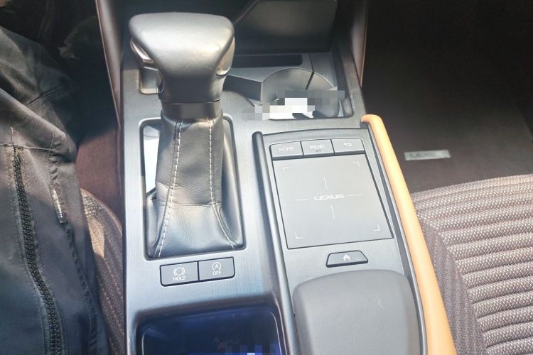 Used Lexus ES 2018 200 Excellence Edition China V Standard Gear Lever