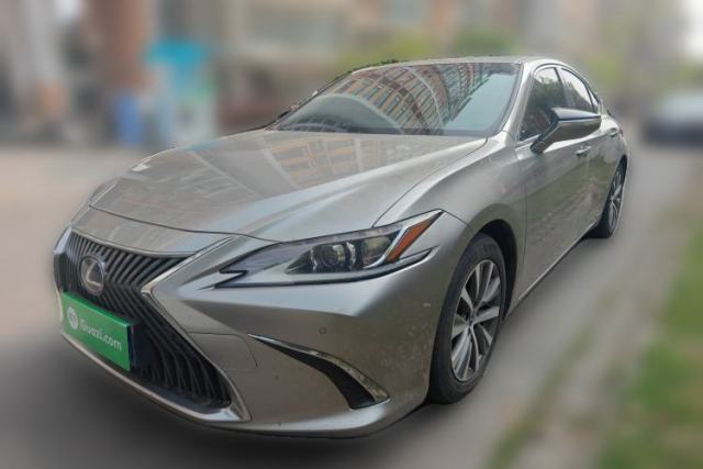 Used Lexus ES 2018 300h Premier Edition China VI Standard