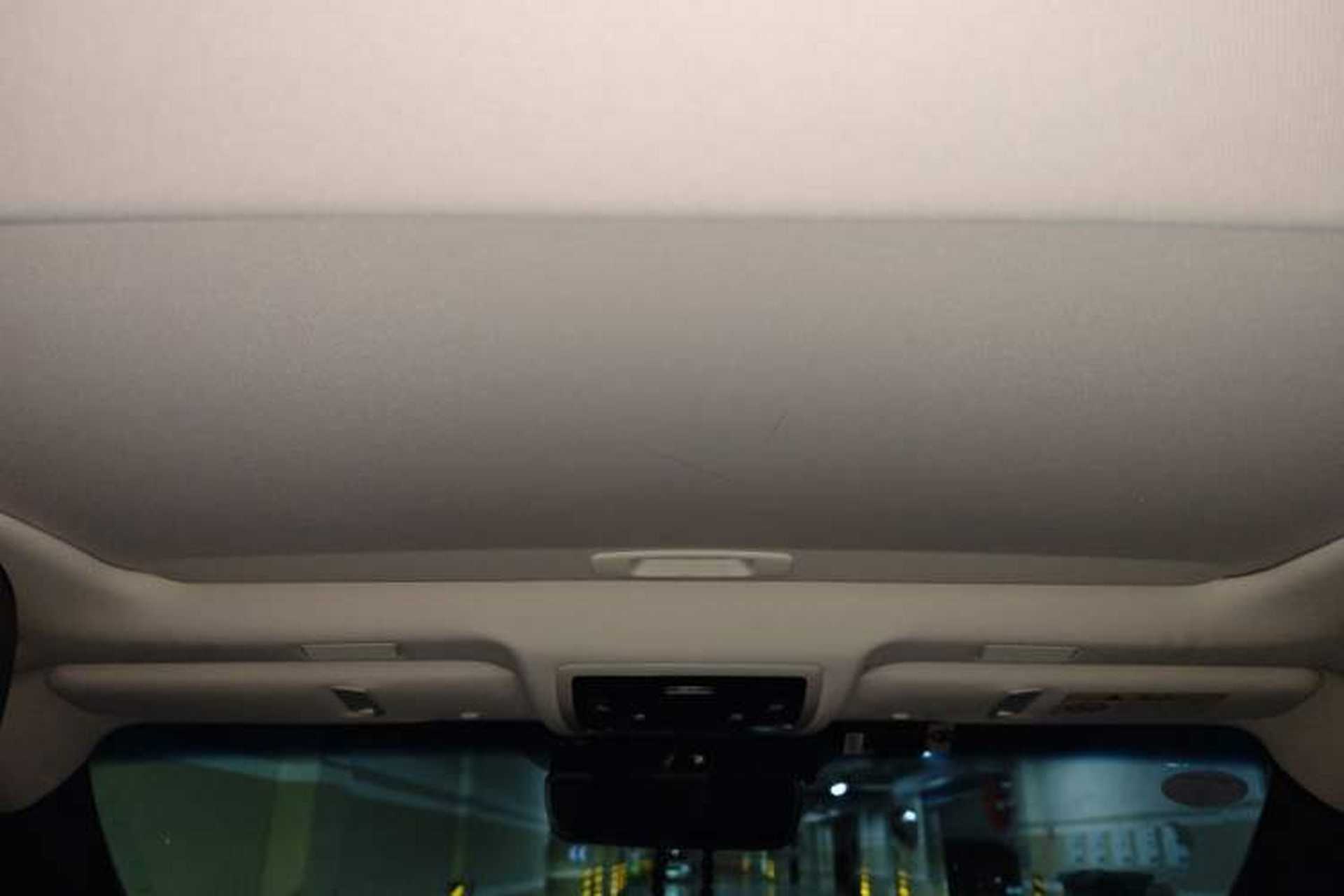 Used Lexus ES 2018 300h Premier Edition China VI Standard Headliner