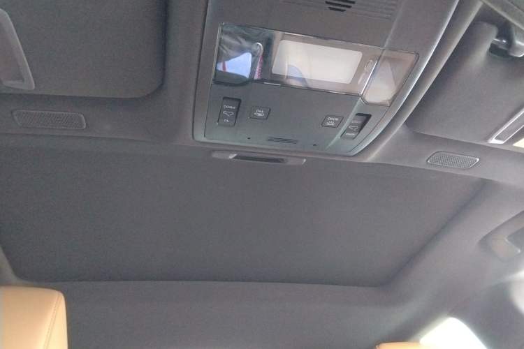 Used Lexus ES 2018 300h Premier Edition China V Standard Headliner