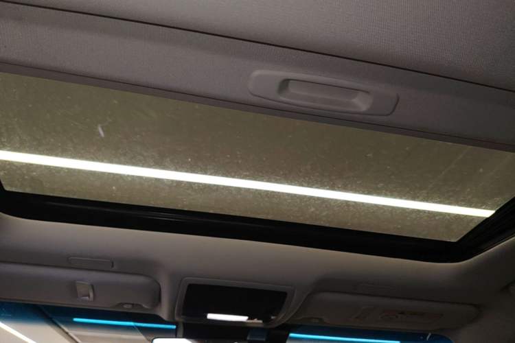 Used Lexus ES 2018 200 Excellence Edition China VI Standard Headliner