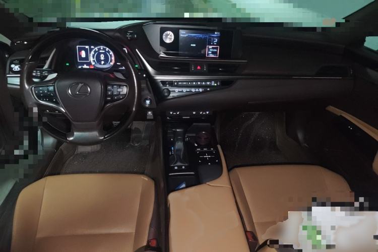 Used Lexus ES 2018 200 Luxury Edition China V Standard Interior 2