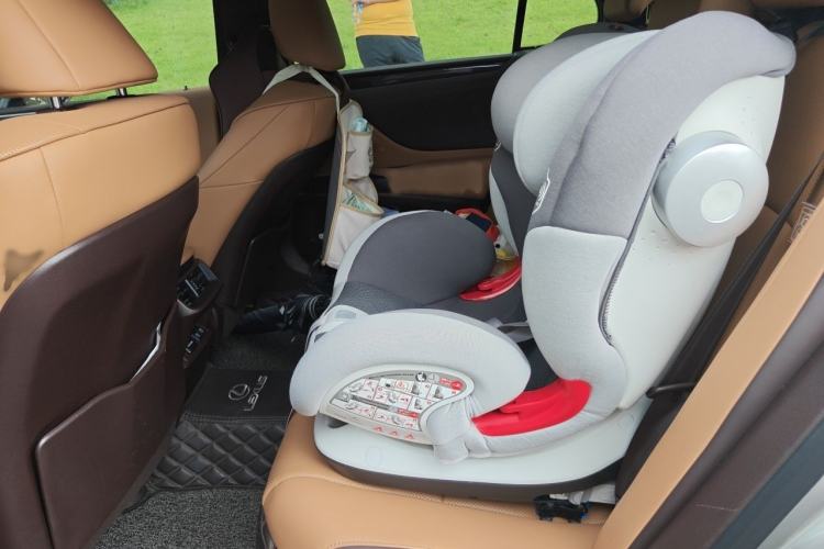 Used Lexus ES 2018 300h Premier Edition China VI Standard Interior 4