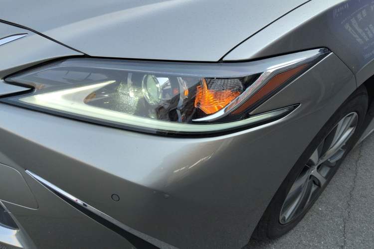 Used Lexus ES 2018 300h Premier Edition China V Standard Left Front Headlight