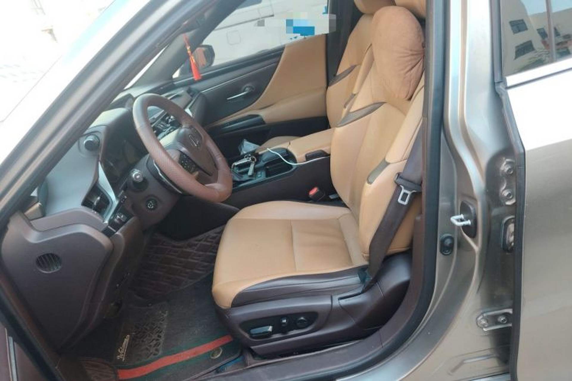 Used Lexus ES 2018 260 Excellence Edition China V Standard Left Front Seat