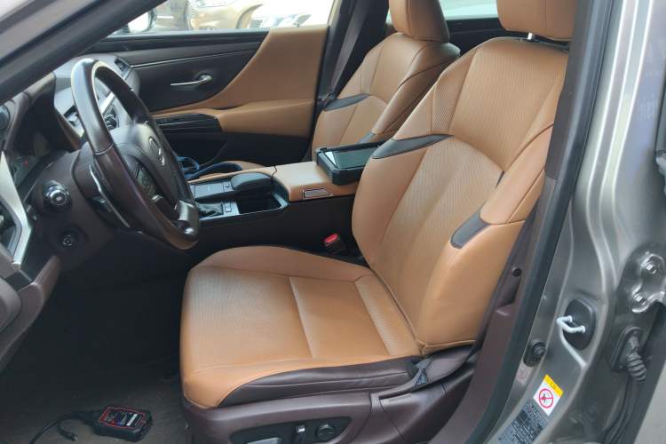 Used Lexus ES 2018 300h Premier Edition China V Standard Left Front Seat