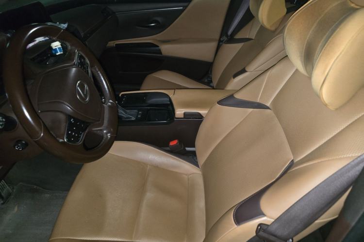 Used Lexus ES 2018 200 Excellence Edition China V Standard Left Front Seat