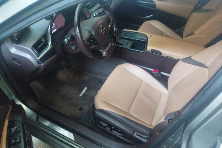 Used Lexus ES 2018 200 Luxury Edition China V Standard Left Front Seat