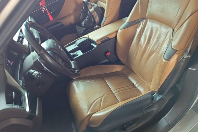 Used Lexus ES 2018 300h Premium Edition China V Standard Left Front Seat