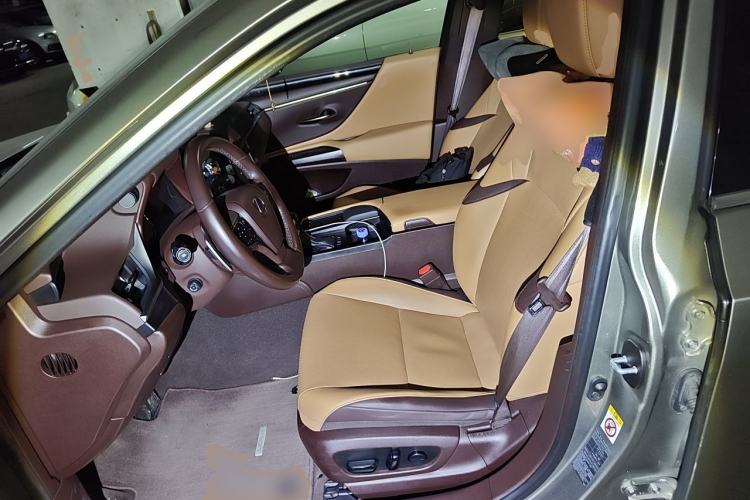 Used Lexus ES 2018 200 Excellence Edition China V Standard Left Front Seat