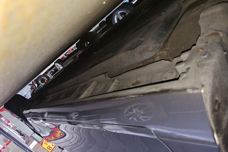 Used Lexus ES 2018 300h Premier Edition China VI Standard Left Side Sill