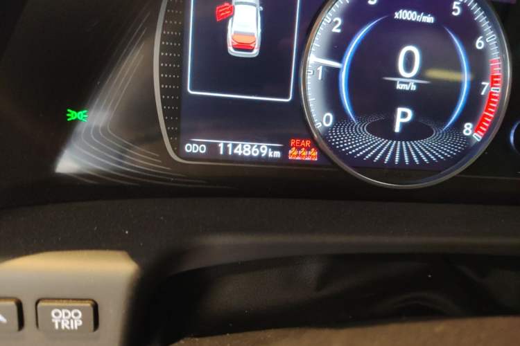 Used Lexus ES 2018 200 Excellence Edition China VI Standard Odometer Close Up