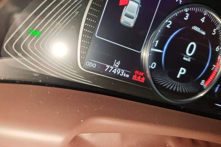Used Lexus ES 2018 200 Luxury Edition China V Standard Odometer Close Up