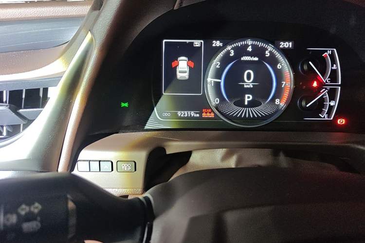 Used Lexus ES 2018 200 Excellence Edition China V Standard Odometer Close Up