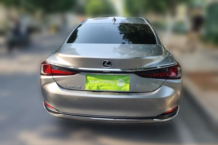 Used Lexus ES 2018 200 Excellence Edition China V Standard Rear