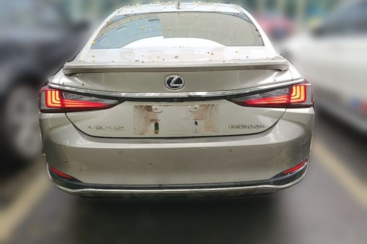 Used Lexus ES 2018 300h Executive Version China V Standard Rear