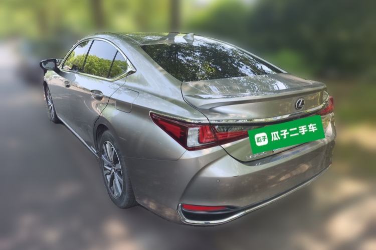 Used Lexus ES 2018 300h Premier Edition China VI Standard Rear Left 45 Deg