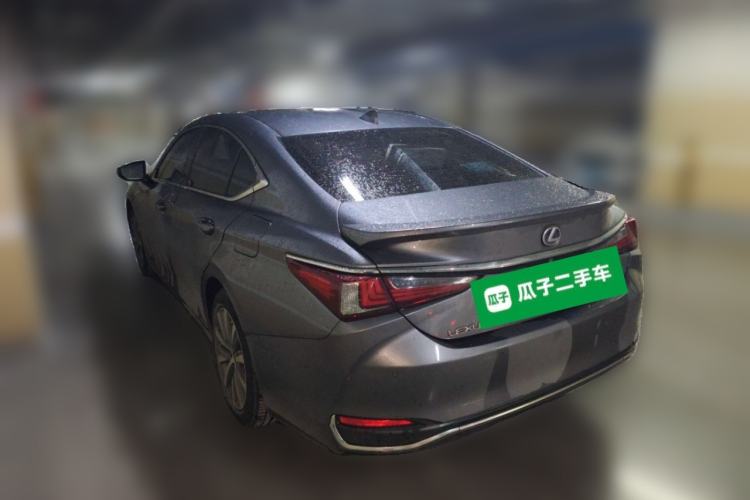 Used Lexus ES 2018 300h Premier Edition China VI Standard Rear Left 45 Deg