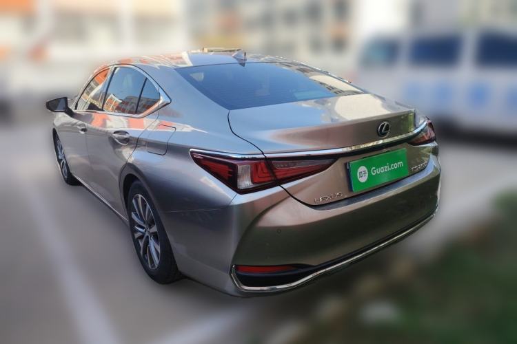 Used Lexus ES 2018 260 Excellence Edition China V Standard Rear Left 45 Deg