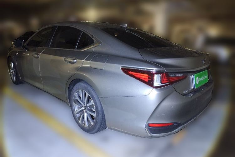 Used Lexus ES 2018 200 Excellence Edition China V Standard Rear Left 45 Deg