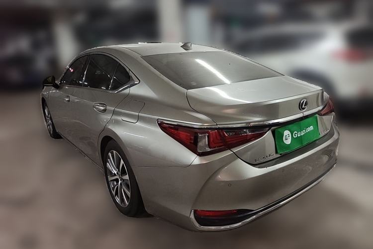 Used Lexus ES 2018 200 Excellence Edition China V Standard Rear Left 45 Deg