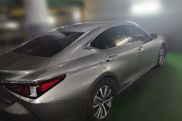 Used Lexus ES 2018 200 Luxury Edition China V Standard Rear Right 45 Deg