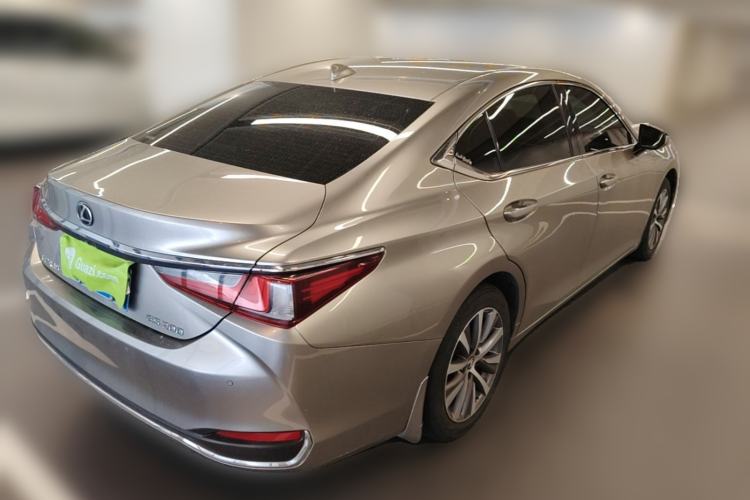 Used Lexus ES 2018 200 Excellence Edition China VI Standard Rear Right 45 Deg