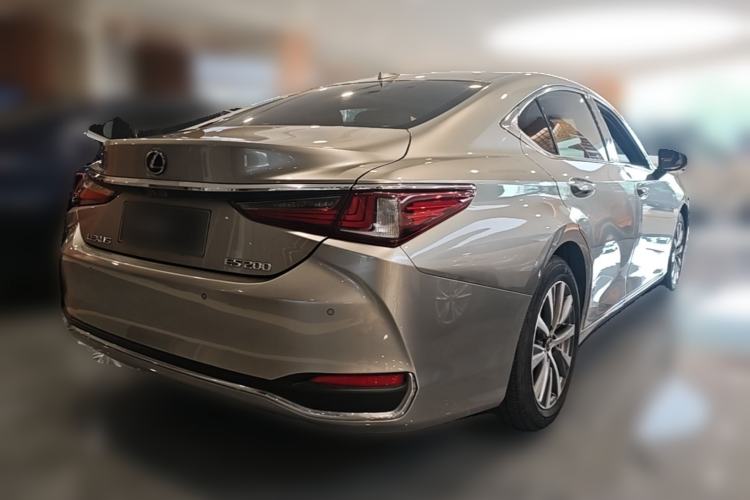 Used Lexus ES 2018 200 Luxury Edition China V Standard Rear Right 45 Deg