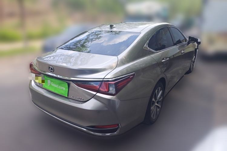 Used Lexus ES 2018 200 Excellence Edition China V Standard Rear Right 45 Deg
