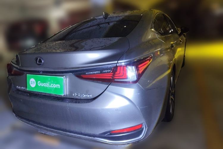 Used Lexus ES 2018 200 Excellence Edition China V Standard Rear