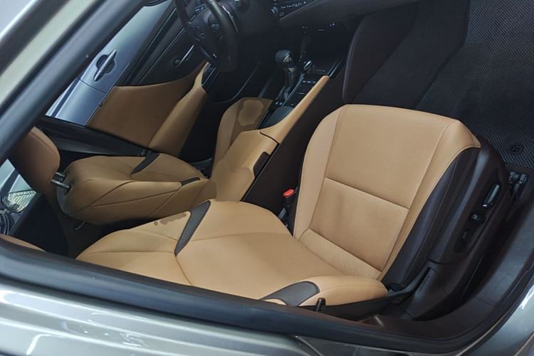 Used Lexus ES 2018 300h Premier Edition China VI Standard Right Front Seat