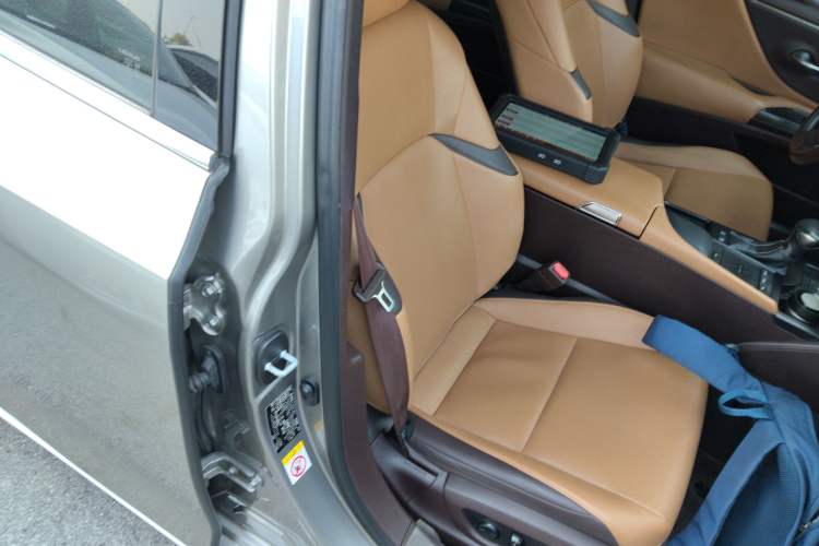 Used Lexus ES 2018 300h Premier Edition China V Standard Right Front Seat