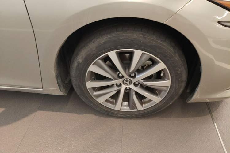 Used Lexus ES 2018 200 Excellence Edition China VI Standard Right Front Wheel Hub