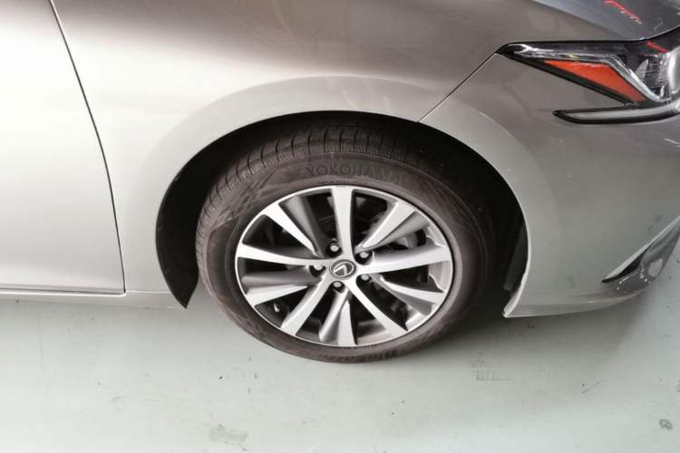 Used Lexus ES 2018 200 Excellence Edition China VI Standard Right Front Wheel Hub