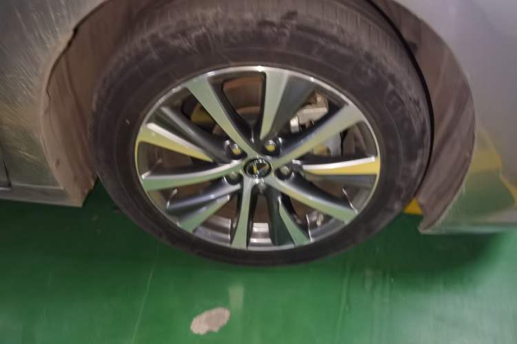 Used Lexus ES 2018 200 Excellence Edition China V Standard Right Front Wheel Hub