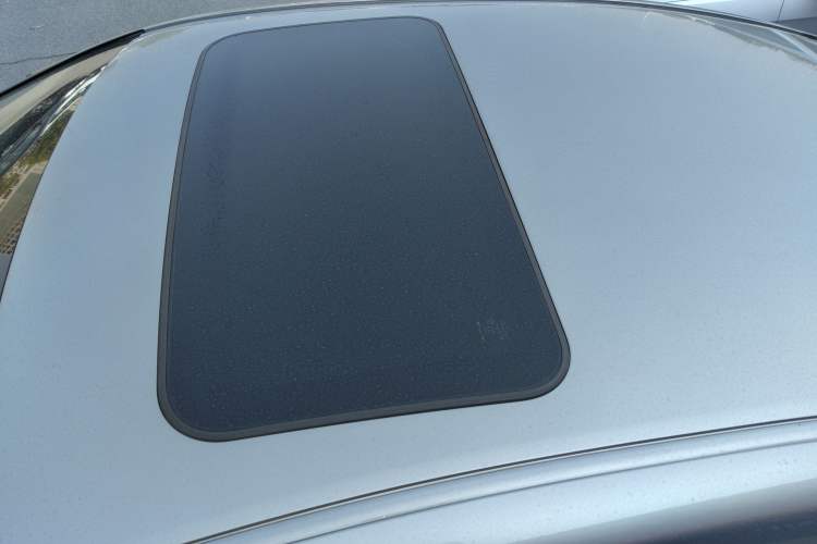 Used Lexus ES 2018 300h Premier Edition China V Standard Roof