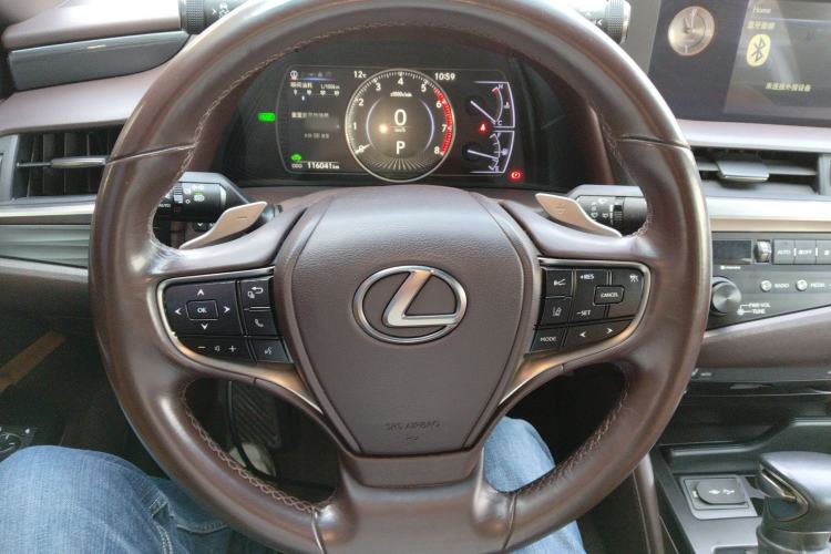 Used Lexus ES 2018 300h Premier Edition China V Standard Steering Wheel