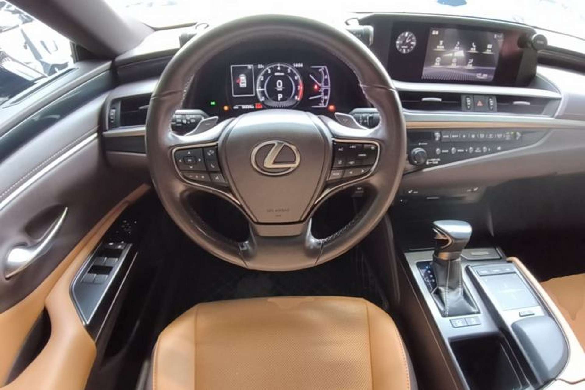 Used Lexus ES 2018 200 Excellence Edition China V Standard Steering Wheel