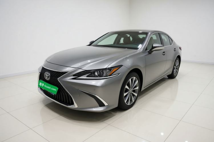 Used Lexus ES 2018 200 Excellence Edition China V Standard Guazi used car, China used car export, Used car for sale, Used  cars, Cheapest cars for sale