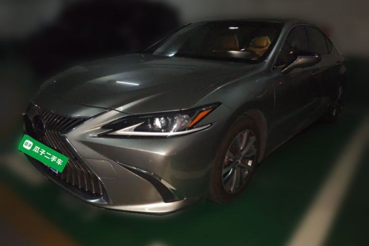 Used Lexus ES 2018 200 Excellence Edition China V Standard Guazi used car, China used car export, Used car for sale, Used cars, Cheapest cars for sale