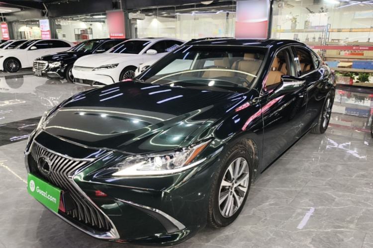Used Lexus ES 2018 200 Excellence Edition China V Standard Guazi used car, China used car export, Used car for sale, Used cars, Cheapest cars for sale